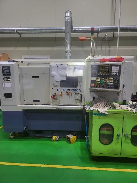 8" CNC LATHE HI TECH 200A 2004