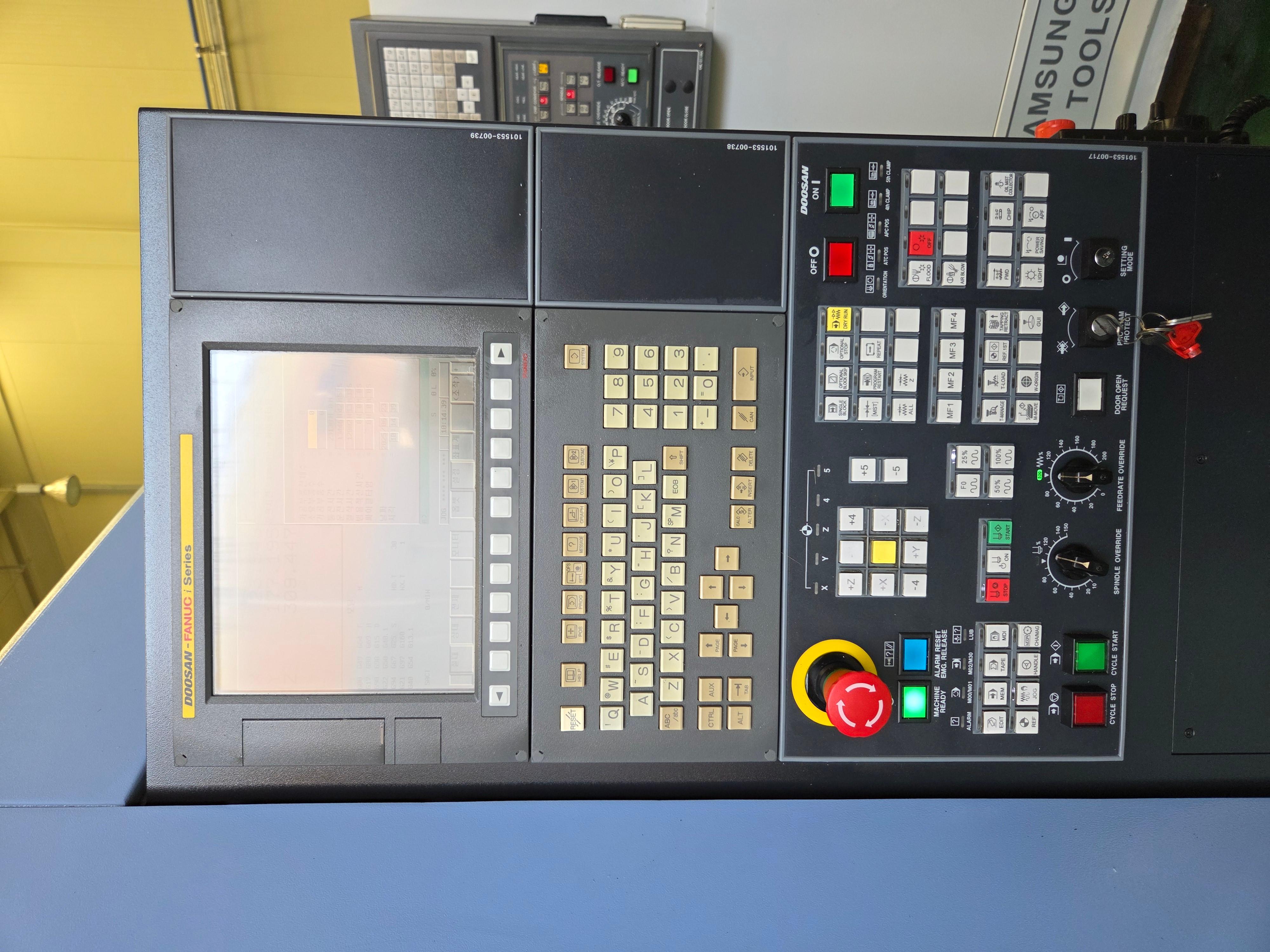 VERTICAL MCT DNM500Ⅱ BT40 12K 2014