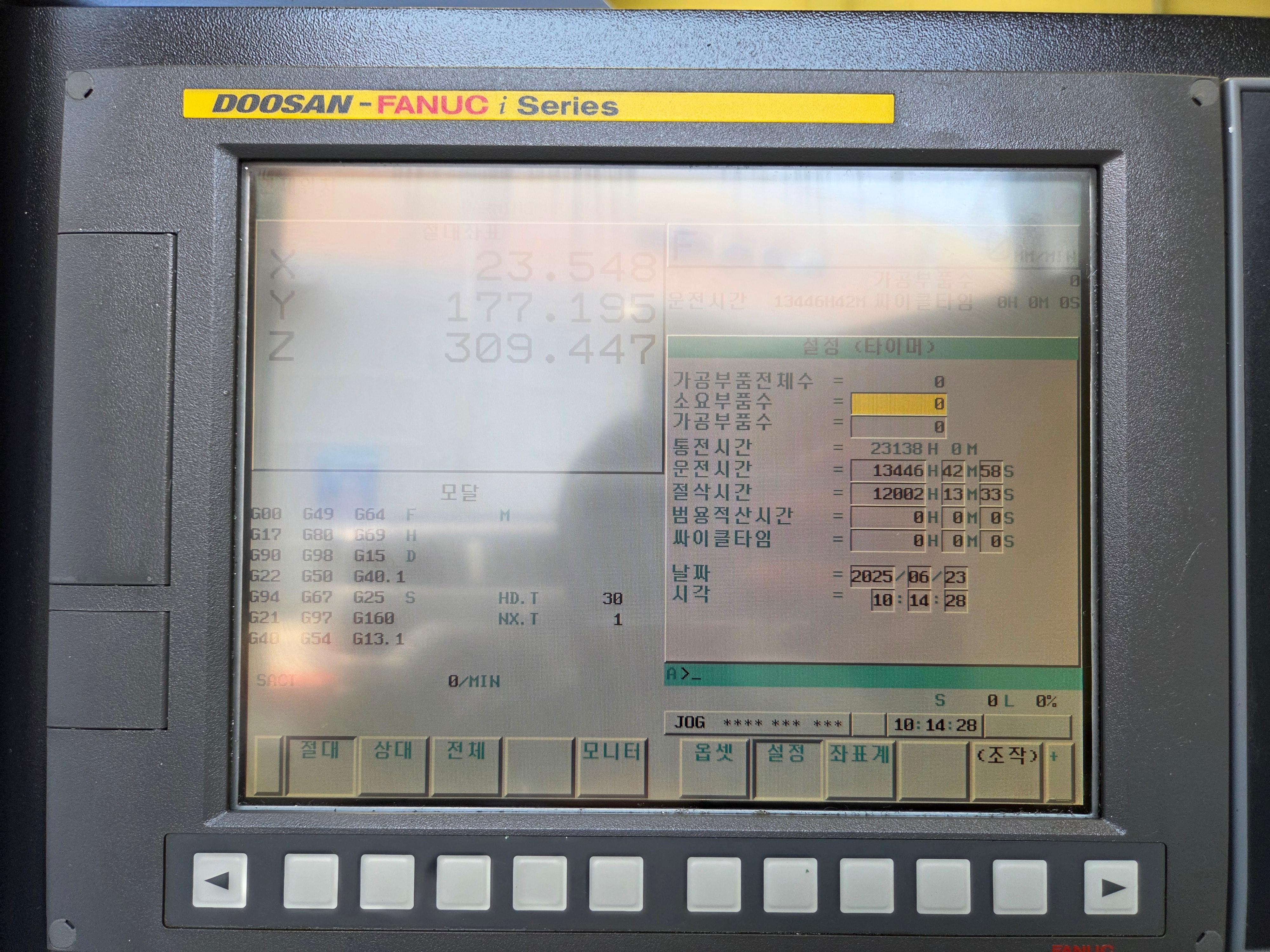 VERTICAL MCT DNM500Ⅱ BT40 12K 2014